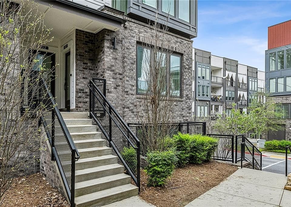 1st image of 399 Pratt Dr #901