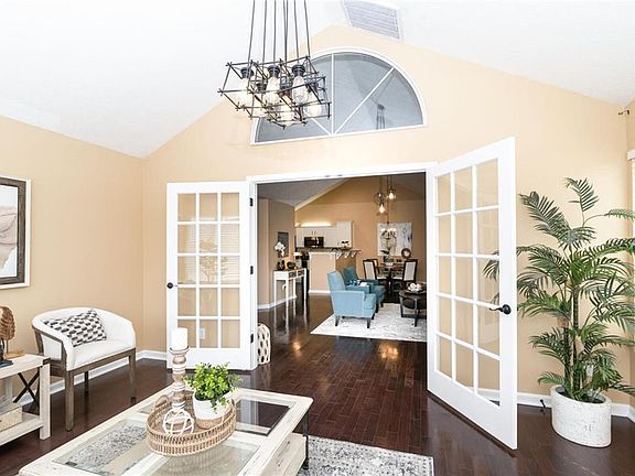 4th image of 11547 Winding Wood Dr #15