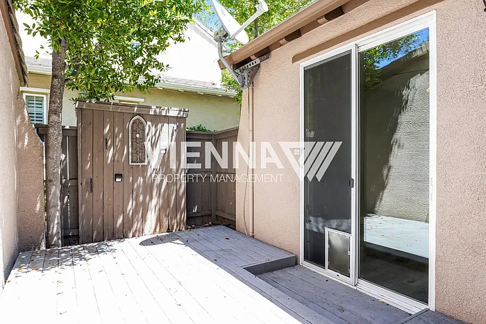 48 Villa Gardens Ct — Photo 19