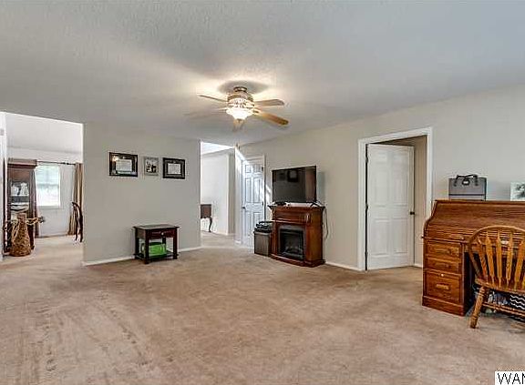 5th image of 33 Settlers Ln