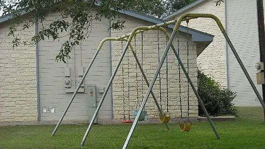 4th image of 200 Riverview Dr #1042
