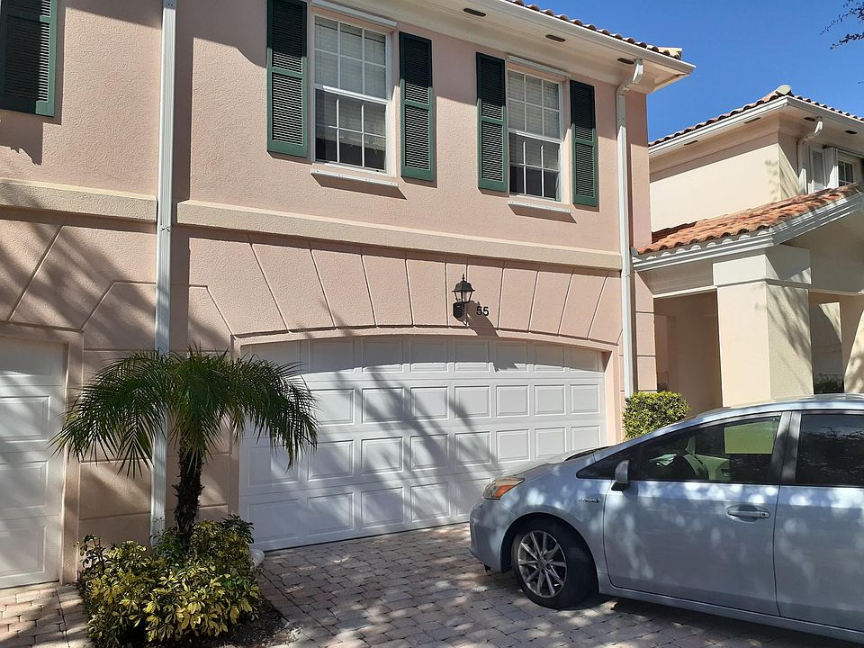 55 Live Oak Circle Tequesta, FL 33469
Tequesta Oaks