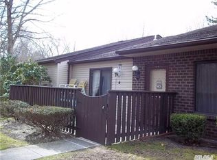 180 Birchwood Rd, Coram, NY 11727