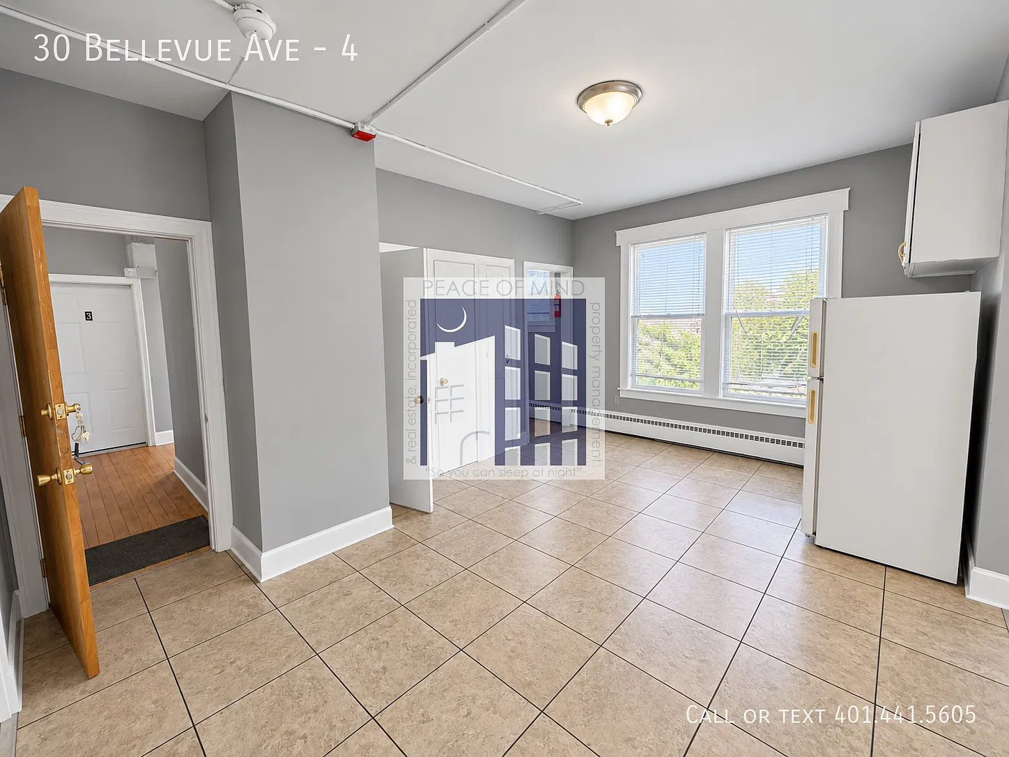 Large Bright 2BR 2BA w/ HW Included ONLY $1,600!! — Photo 4