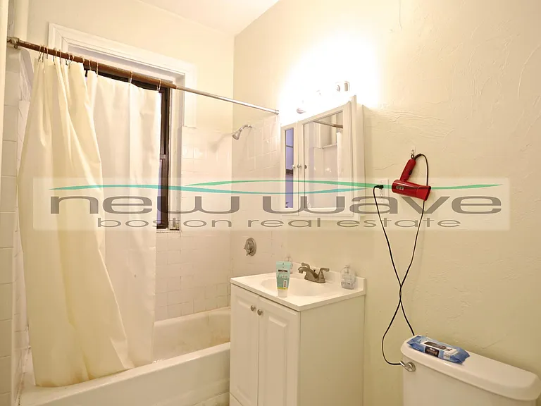 165 Hemenway St #11 — Photo 10