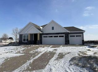 20016 Gadfly Way, Lakeville, MN 55044