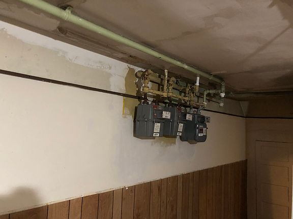 4th image of 351 Stockholm St