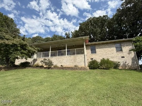2255 Allenridge Dr, Sevierville, TN 37876