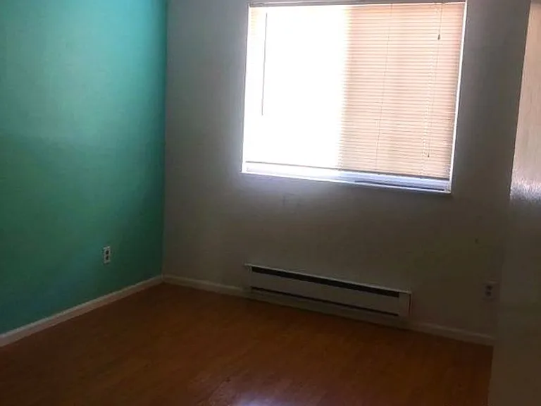 1333 Zeno St — Photo 9