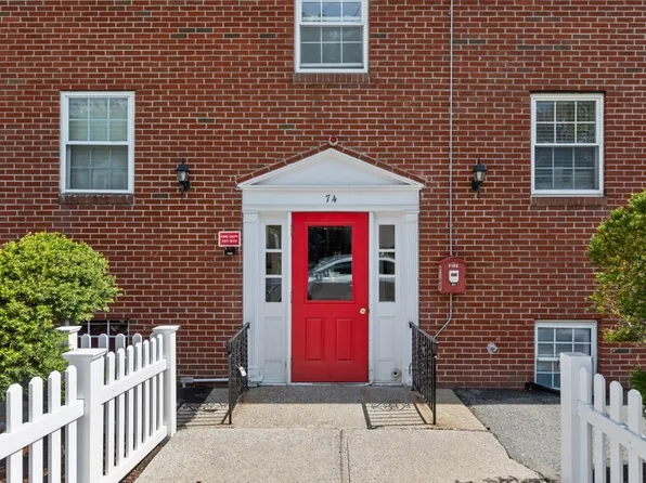 74 Springvale Ave APT 18, Chelsea, MA 02150