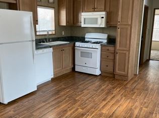 17 Halfmoon Cir, Clifton Park, NY 12065