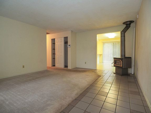 2nd image of 2609 Fircrest Dr SE