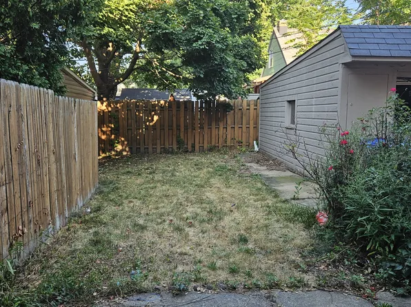 1537 Lakewood Ave, Lakewood, OH 44107