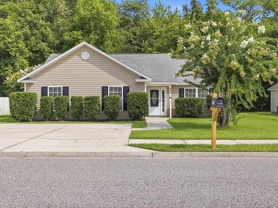 1st image of 2748 Woodcreek Ln.