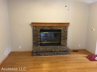 2011 N Pine Grove Ct, Wichita, KS 67212