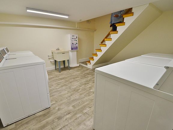 3rd image of 35 Brookline St APT 8