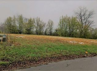 Quiet Oaks Way, Dandridge, TN 37725