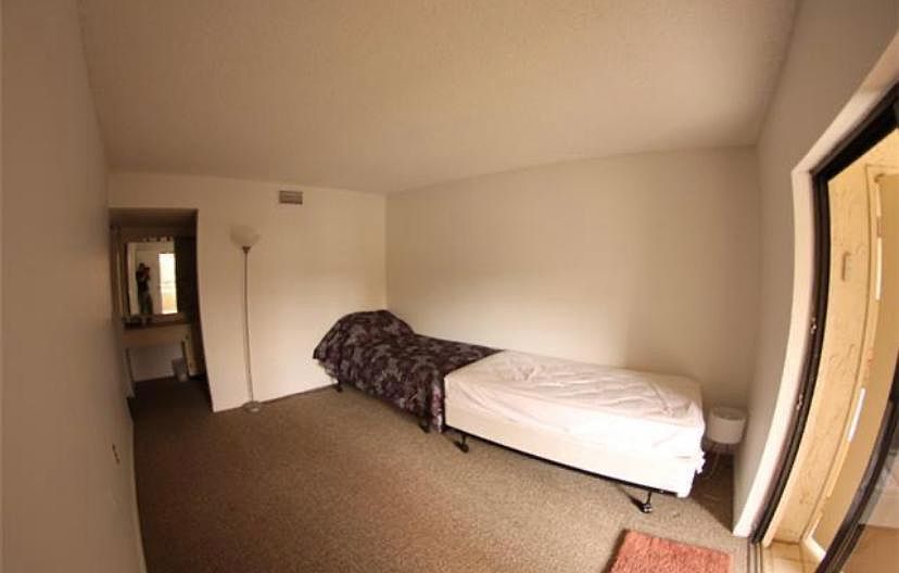 1st image of 20300 NE 3rd Ct APT 5