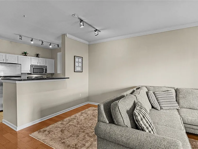 1000 Providence Pl #358 — Photo 7