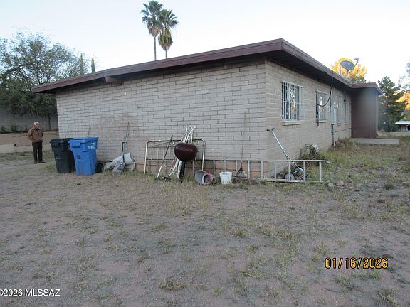 3rd image of 2423 N Calle Culiacan