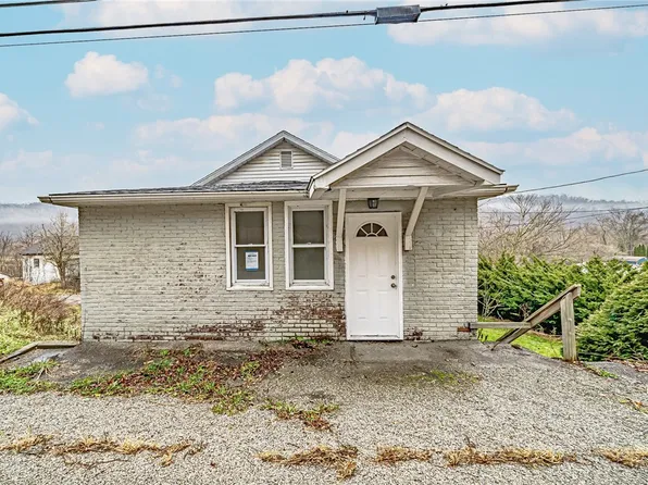 980 Crucible Rd, Rices Landing, PA 15357