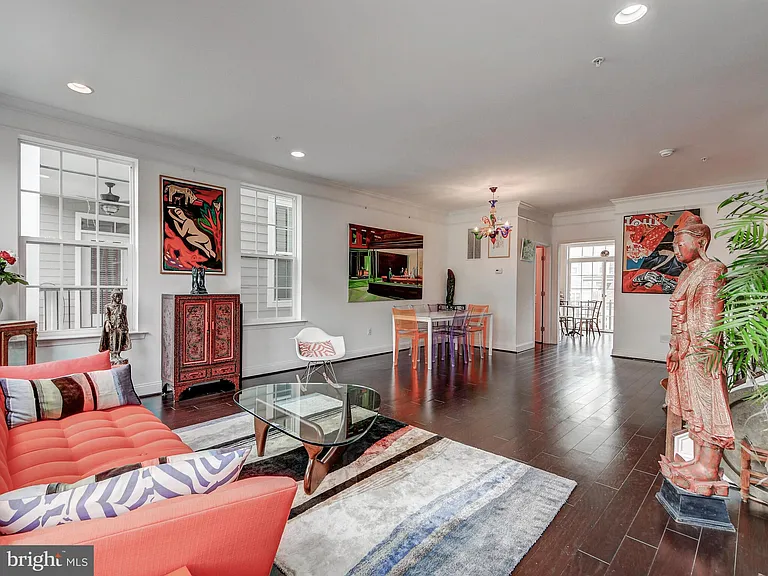 124 Meridian Ln — Photo 13