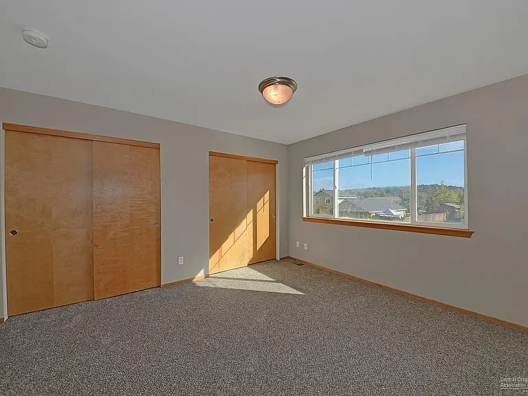 145 N Tamarack St — Photo 14