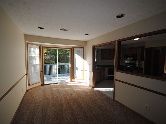 4th image of 1430 Charter Oaks Ln