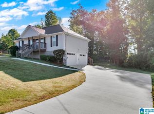 34 Hidden Meadows Dr, Hayden, AL 35079