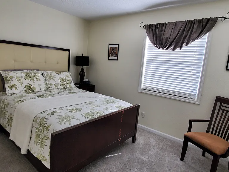 213 Seahorse Dr SE #D — Photo 12