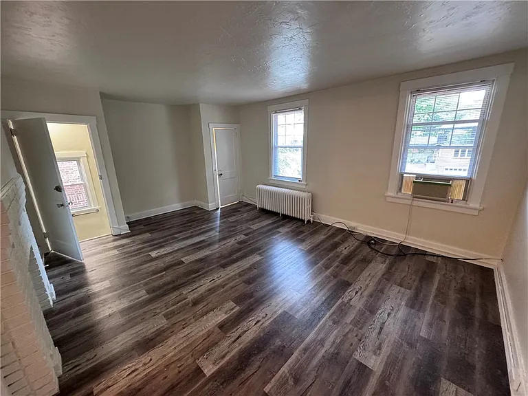 5944 Phillips Ave — Photo 6