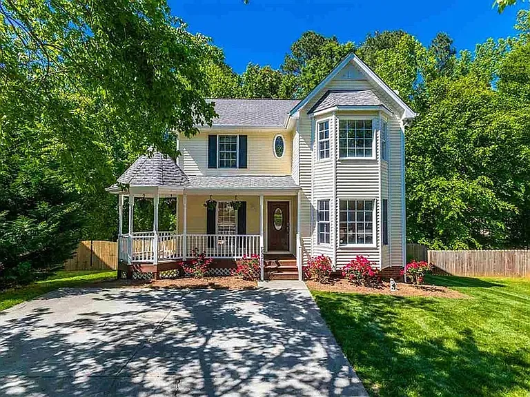 232 Whistling Swan Dr — Photo 2