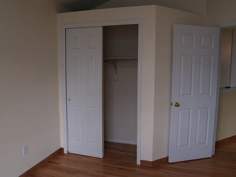 2419 S Gray Dr — Photo 43