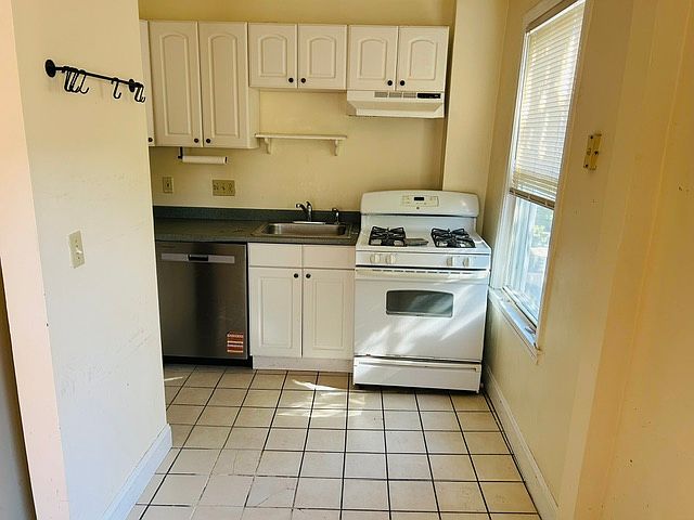 1st image of 37 Inman St #2
