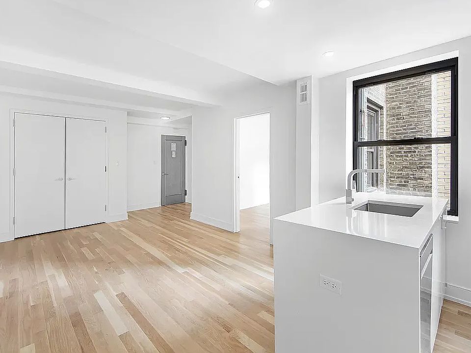 1st image of 308 W 30th St APT 6D