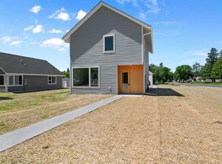 739 NW 7th Ave, Grand Rapids, MN 55744