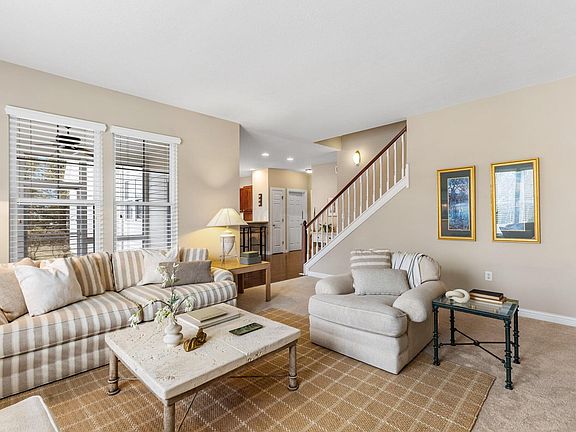4th image of 4906 Golf Village Dr