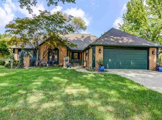 27 Glen Eagle Dr, Springfield, IL 62704