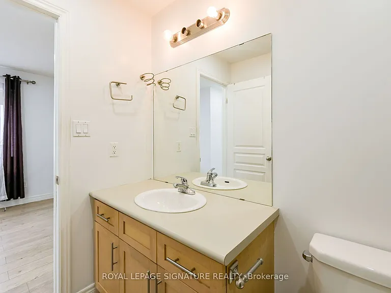 96 Highgate Dr #UPPER LEVEL A — Photo 45