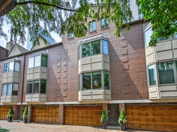 55 W Goethe St Unit 1240, Chicago, IL 60610