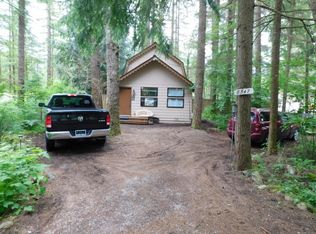 8547 Golden Valley Dr, Maple Falls, WA 98266