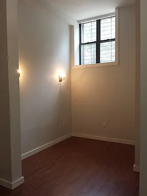 Rented by Sam Tabak | media 117