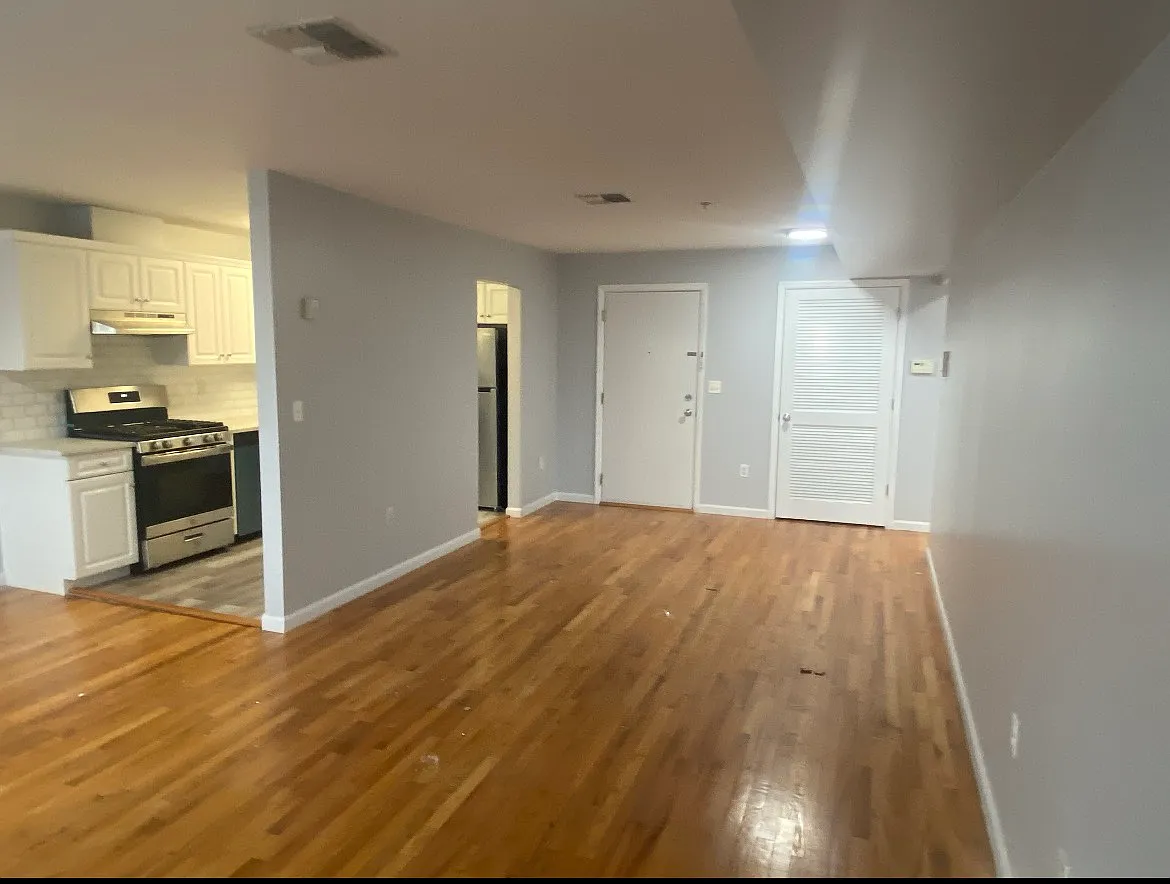 Building Photo - 67 Hamilton Ave #4