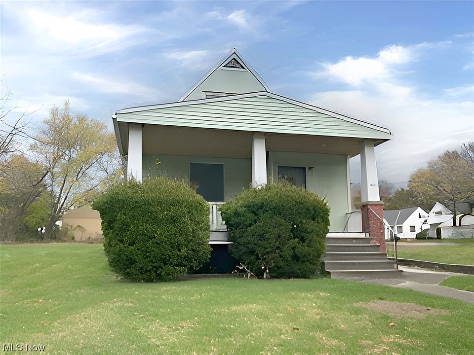 1st image of 13513 Dressler Ave