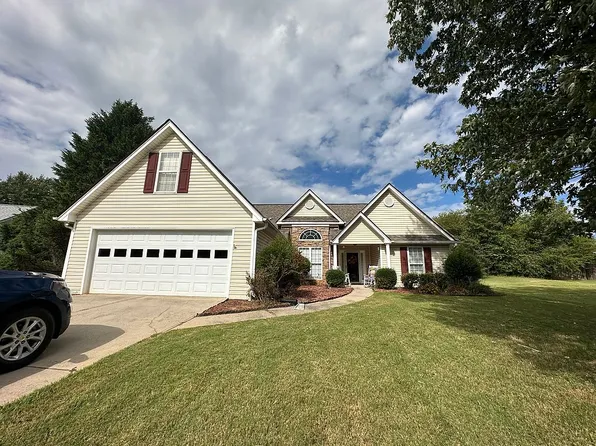 6204 Wilmington Way, Flowery Branch, GA 30542
