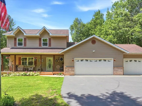 733 220th St, Osceola, WI 54020