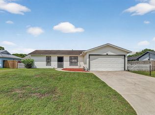 561 SE Karrigan Ter, Port Saint Lucie, FL 34983