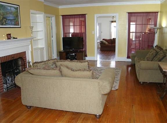 2nd image of 2004 Burton Ave