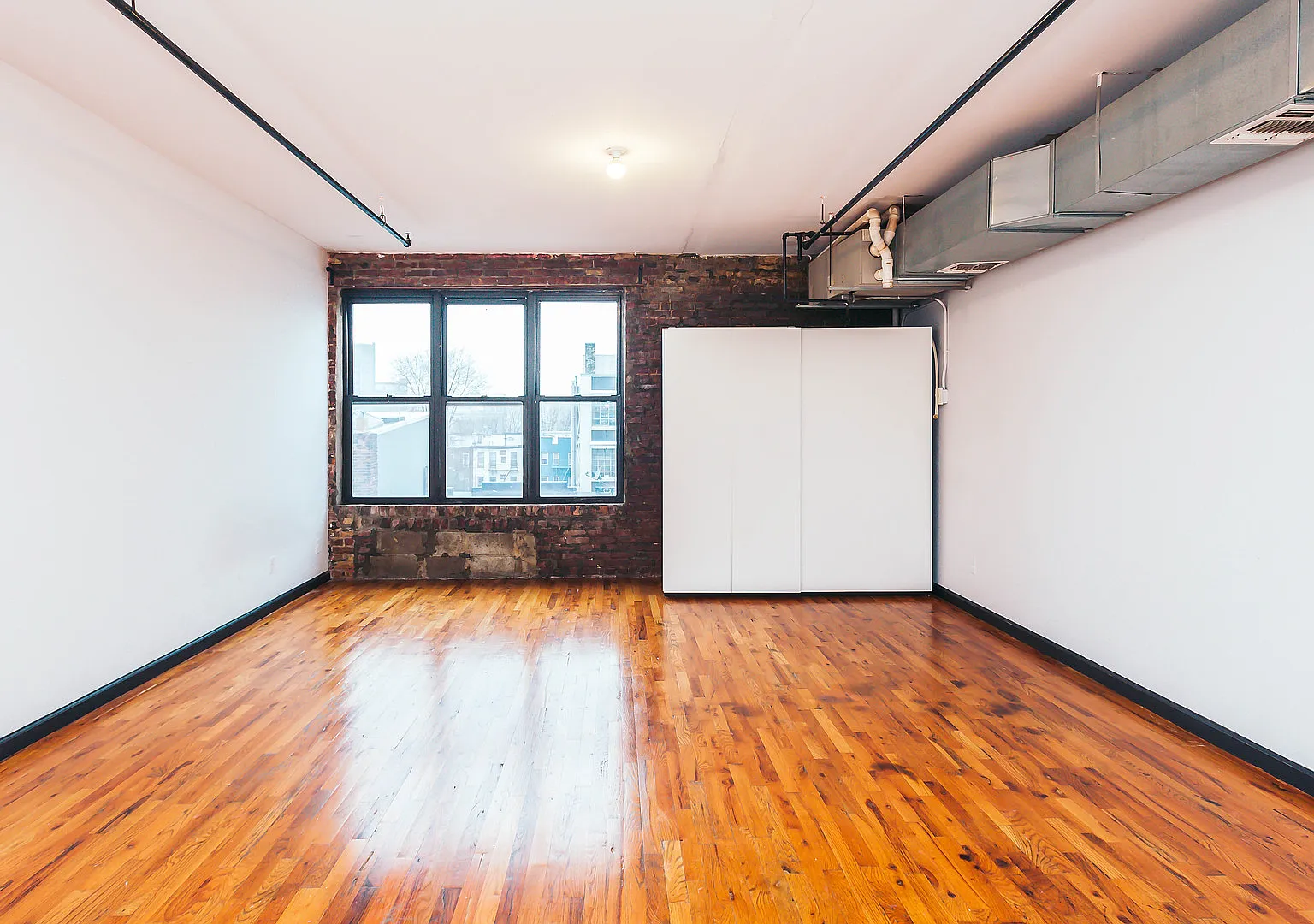 27 Arion Place — Photo 2
