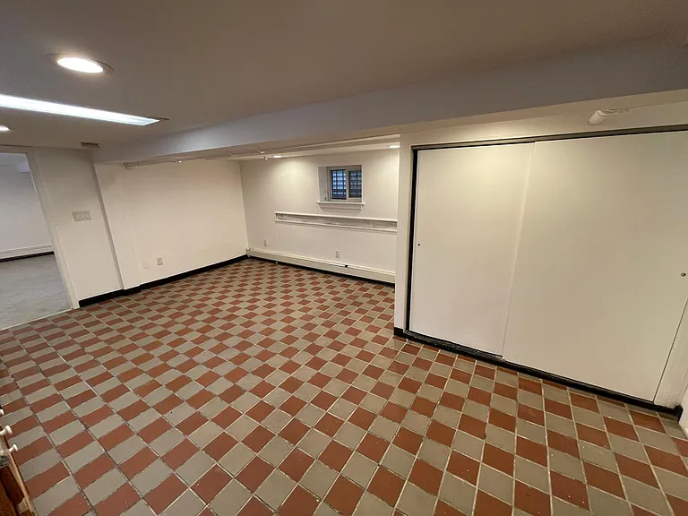 2909 Saint Theresa Ave #BASEMENT — Photo 4